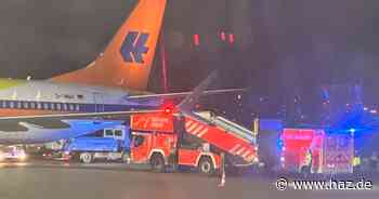 Flughafen Hannover: Rettungswagen-Einsatz am Tuifly-Maschine