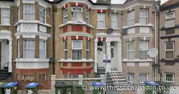 All the planning applications in Greenwich including tree felling works