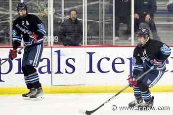 Yorktown ice-hockey team falls in playoff action, next takes on W-L