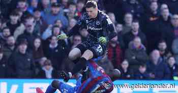 Millwall-keeper krijgt bakken kritiek na ‘schandalige actie’ in FA Cup: ‘Hier kun je gevangenisstraf voor krijgen’