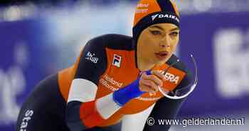 Jutta Leerdam verslaat Miho Takagi op 1000 meter, Chris Huizinga wint 5 kilometer, Jordan Stolz niet meer in actie in Thialf