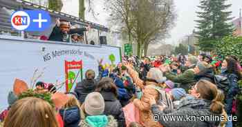 Karnevalsumzug in Meimersdorf: Narren präsentieren neuen Wagen