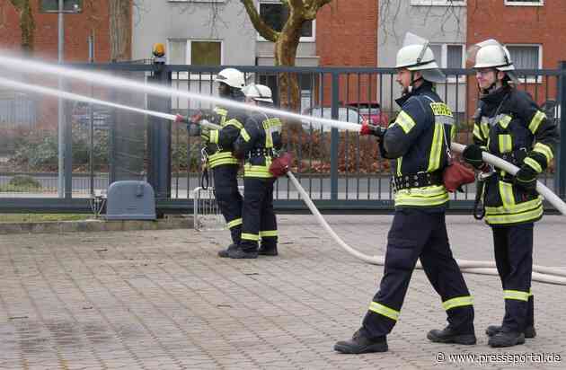 FW Celle: 20 neue Feuerwehrleute erreichen die "Qualifikationsstufe Einsatzfähigkeit" in Celle