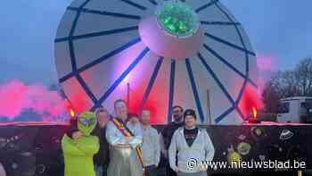 Burgemeester speelt zichzelf in de stoet: "Pintjes drinken zal wat minder zijn"