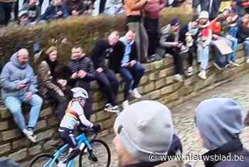 Omloop Het Nieuwsblad: Gioia (9) was de enige die solo de Kapelmuur opvlamde