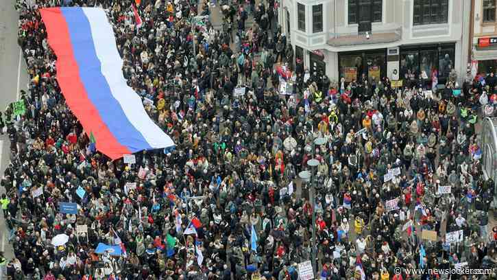'Anti-corruptiefestival' in Servi&euml; trekt tienduizenden betogers