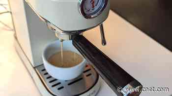 I Tried a $140 Espresso Machine that Pulls Creamy Shots and Is Slimmer Than a Blender