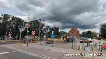 Overweg Berkenrodelei afgesloten