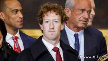 Benson Boone gefällt das: Zuckerberg legt Cringe-Auftritt in engem Jumpsuit hin