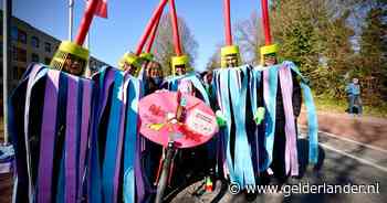 Tranen en vreugde: carnavalsvrouwen Ricky en Yvonne vinden kracht in carnaval na immens verlies