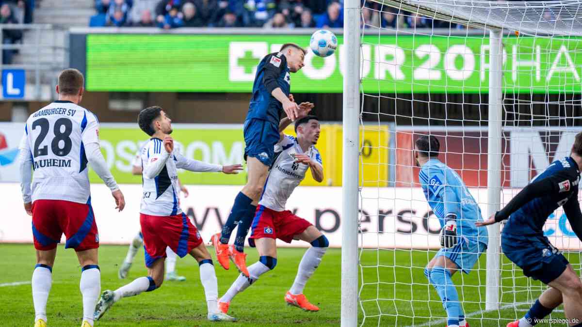 2. Bundesliga: SC Paderborn besiegt Hamburger SV. Hertha BSC geht bei der SV Elversberg unter