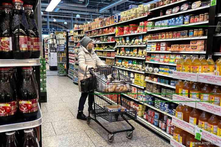 Grocery shoppers are using these strategies to combat inflation: survey