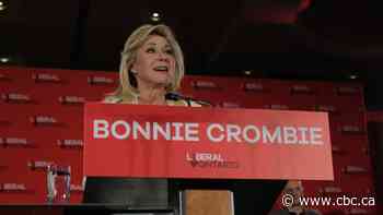 Ontario Liberals vote to keep Crombie on as leader, despite losing seat in election