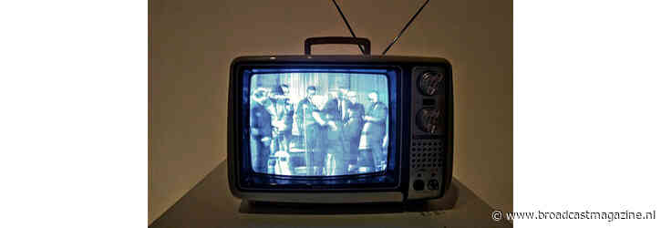 De evolutie van de Nederlandse televisie: van pioniers tot publiekslievelingen