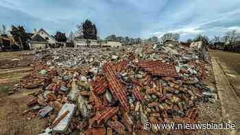 Oude wolspinnerij in centrum Grote-Brogel tegen de vlakte