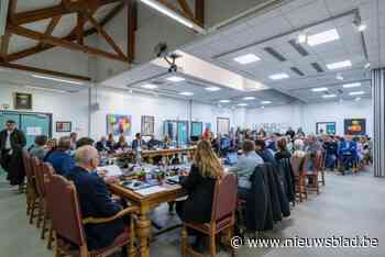 “Dit kan je niet aan de mensen uitleggen”: raadsleden verdienen voortaan 75 procent meer per zitting dan in vorige legislatuur