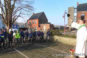 Wielertoeristen en hun fietsen worden voor een 48ste keer gewijd: “Klaar voor een zonnig, plezierig en veilig seizoen”