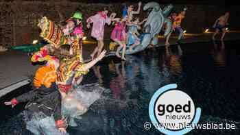 IJsberen starten krokusvakantie met carnavalsduik