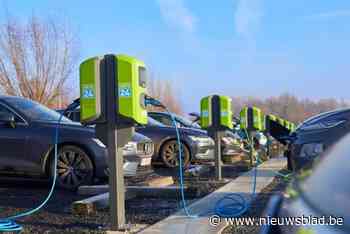Wagen opladen tijdens het winkelen: Colruyt opent laadstation op parking