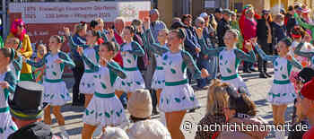 Der Hallstadter Marktplatz wurde zum Bahnhof