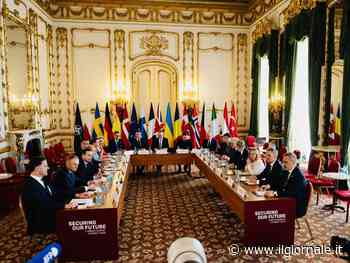 Trump prepara la stretta agli aiuti: "Zelensky non vuole la pace"