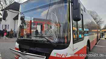 Fußgänger von Bus erfasst – auch Kind (11) in Jenfeld verletzt