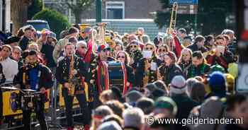 Eervolle optocht in Beugen na plotseling overlijden ‘carnavalsman in hart en nieren’