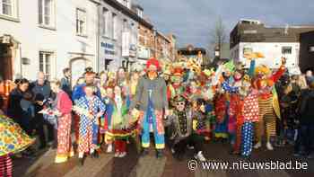 Toeten of Blazen dompelt Vosselaar voor 52ste keer onder in carnavalsfeest