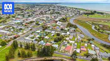 Land around small towns needs to become 'development-ready'