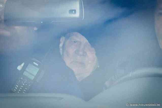 Aloïs Deleersnyder (90) blijft maand langer aangehouden na drievoudige moord in woonzorgcentrum: “Hoort niet thuis in de gevangenis van Gent”