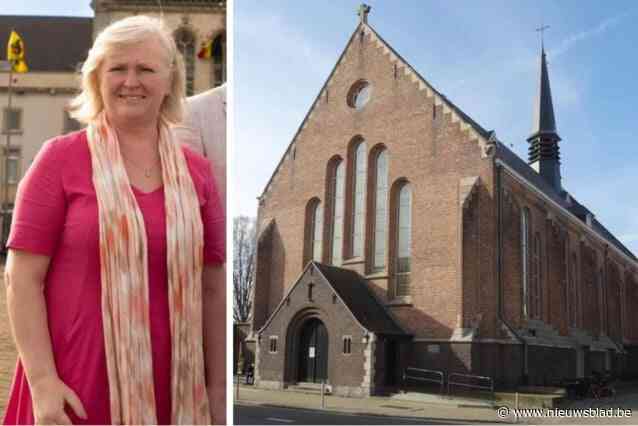 Uitblijven van uitnodiging voor politiek panelgesprek zet kwaad bloed bij Vlaams Belang: “Organisatie ontvangt wel de betoelaging”