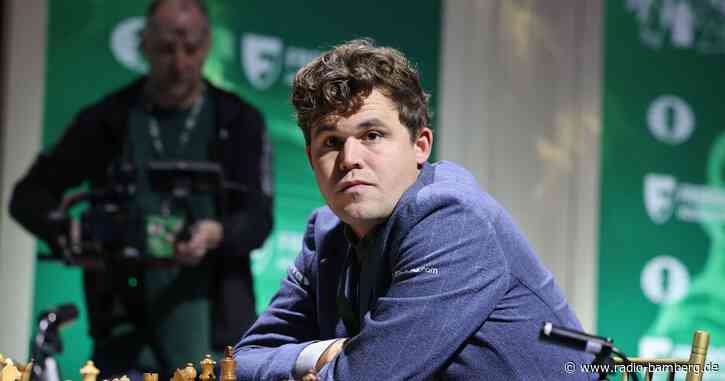 Schach: Carlsen verkauft berühmte Jeans für 36.100 US-Dollar