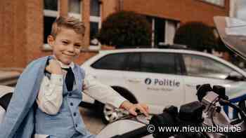 Politie en brandweer vormen opnieuw decor voor fotoshoot communie- en lentefeest