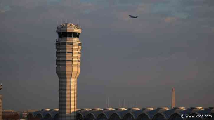 FAA investigating multiple false collision warnings on flights approaching DC airport