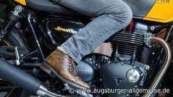 Mann stiehlt Motorradhose und flüchtet: Ehefrau bleibt im Geschäft zurück