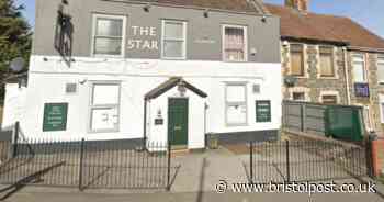 Kingswood pub staff and punters threatened by four men