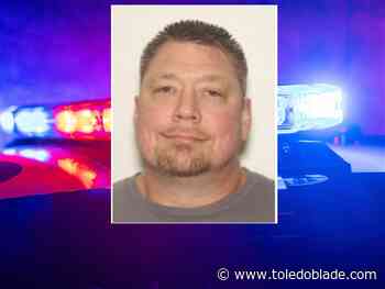 U.S. Marshals seeking Toledo man for absconding from supervision