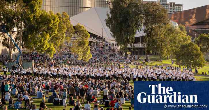 A thousand dancers descend on Adelaide in ‘kinetic, collective, joyous’ celebration