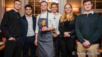 Selektion Deutscher Luxushotels: Matthäus Gruchot triumphiert beim 10. Koch-Azubi Contest
