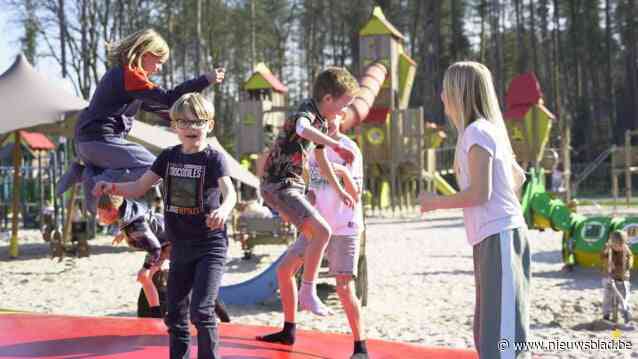 Krokuszonnetje lokt gezinnen naar speeltuin De Kloek: Binnen én buiten ravotten