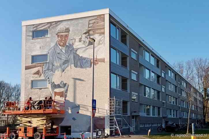 Niet storen, we zijn bezig: Muurschildering aan de Kolfstraat krijgt vorm