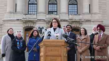 Sask. Opposition calls for emergency legislative session, Premier Scott Moe yet to respond on tariffs