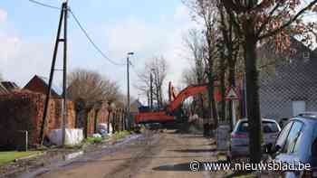 Gemeente keurt vernieuwing betonnen wegdek Varenstraat goed