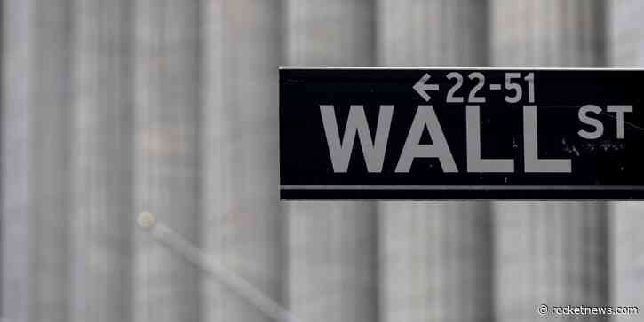 S&P 500 wipes out postelection gains, Nasdaq flirts with correction on tariff fears