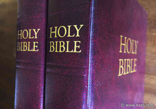 Senate committee discusses bills on prayer, Ten Commandments in school