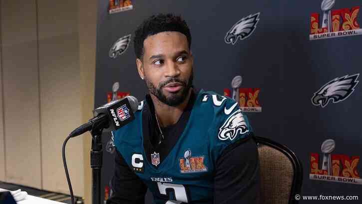 Darius Slay's wife shares heartbreaking message after Eagles cut him to save money for free agency