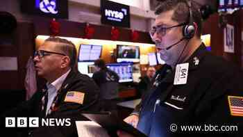 US stock markets fall amid trade war fears