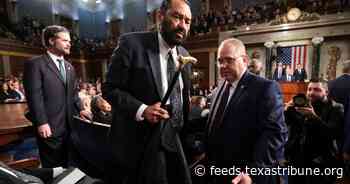 Rep. Al Green disrupts Trump speech and is escorted out