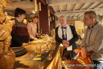 “Het is triestig om te zien”: aan de toog van het laatste café van Wezembeek-Oppem, de horecawoestijn van Vlaanderen
