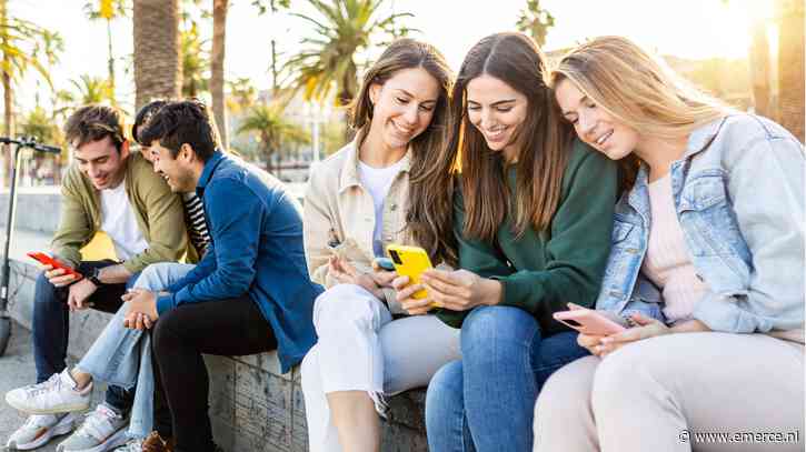 Social media steeds belangrijker als nieuwsbron, vooral voor Gen Z